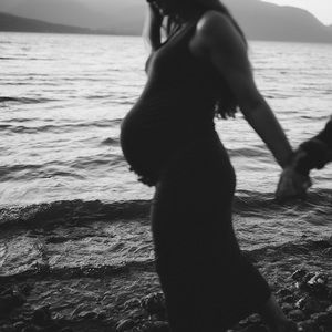 Feathers Maternity fitted dress